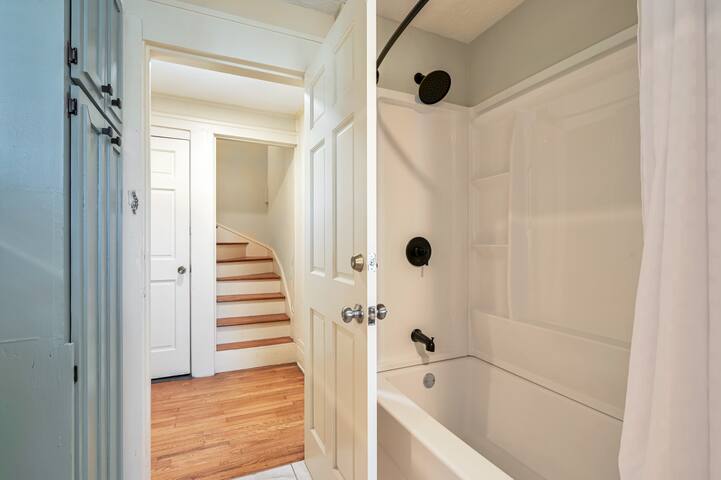 Merrimon Manor Historic Remodel gallery image 5