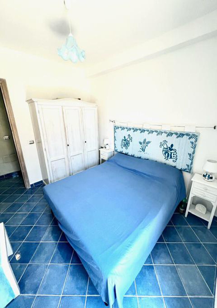 la-maddalena-Pgs-immobiliare-srls-case-vacanze-trilocale-Bellavista-Arcipelago-camera-matrimonial