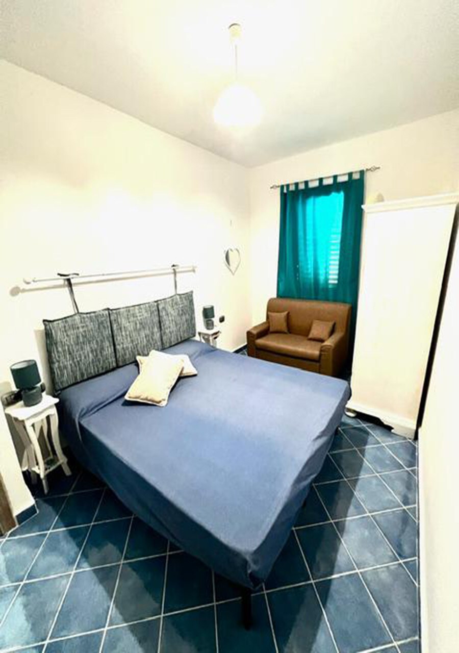 la-maddalena-Pgs-immobiliare-srls-case-vacanze-trilocale-Bellavista-Arcipelago-camera-matrimonial