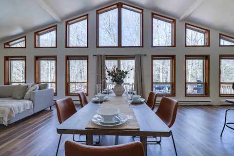 Serene Escape at Big Bass – Lake & Pool Access