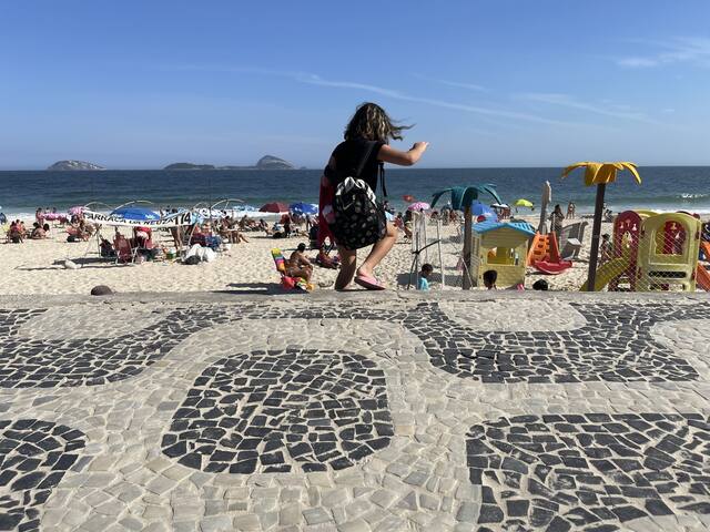 Cozy close to the beach gallery image 5