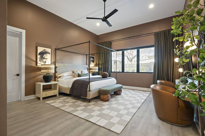 Estrella Azul: LUXE Pool | Spa ~ Perfect Location gallery image 4