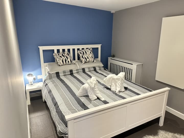 3B270DED - B0CB -4ECC -93B4 -9F57F5AB405F_1_105_c