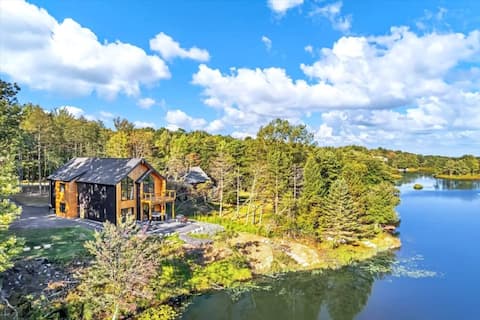 Spring at Nordic Lakehaus: HotTub+Theater+Games