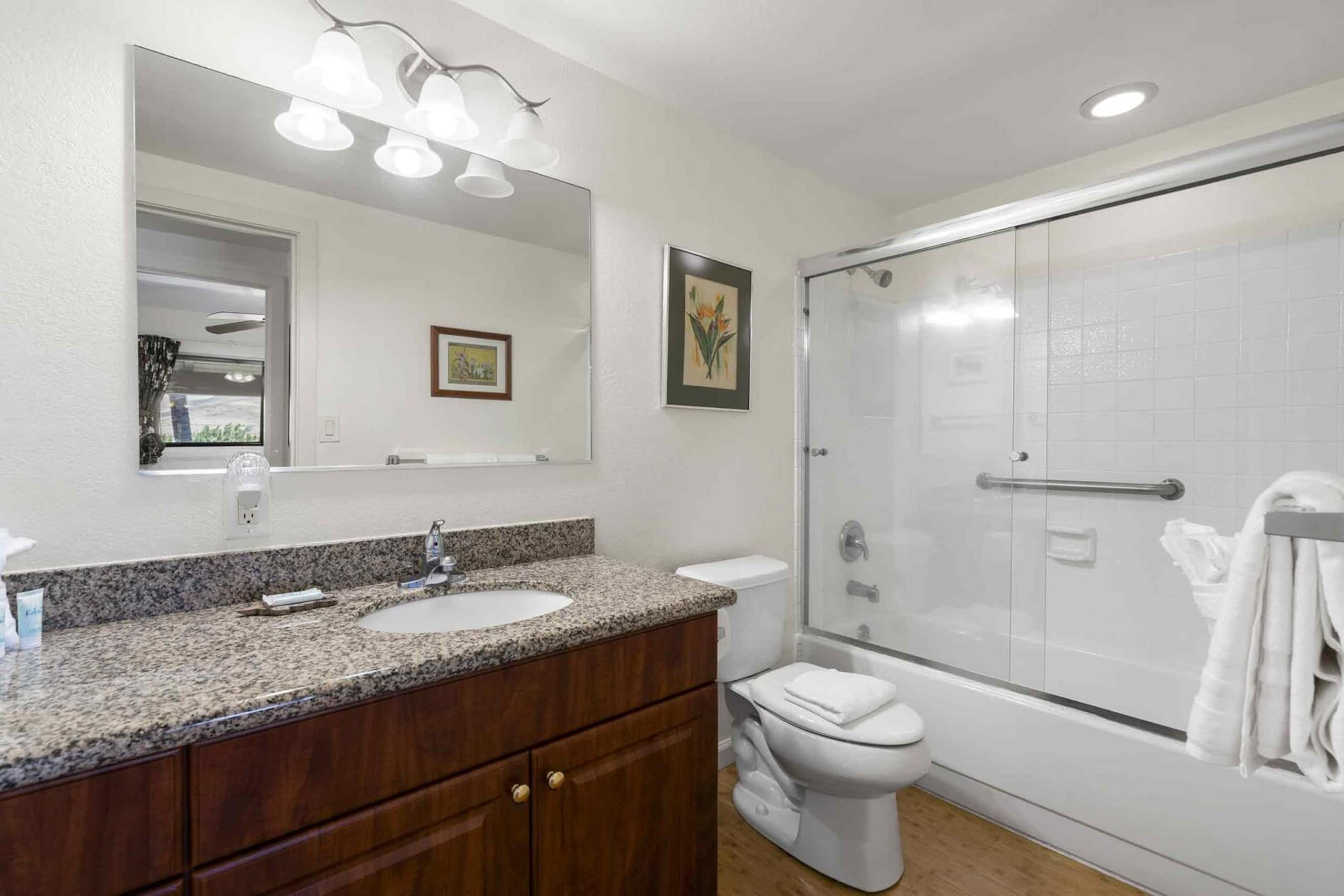 Condo in Wailuku · ★5.0 · 2 bedrooms · 3 beds · 2 baths - Image 15
