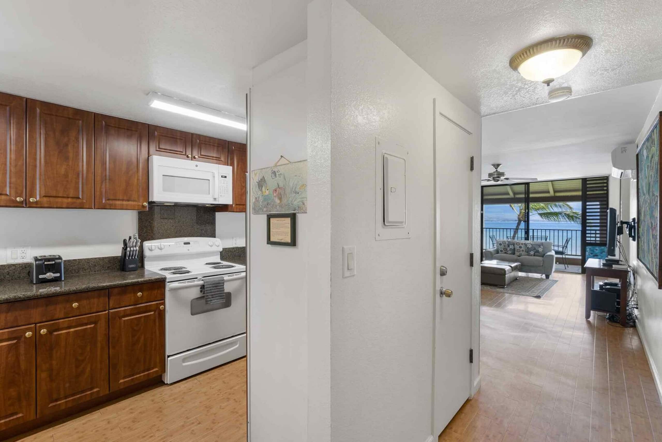 Condo in Wailuku · ★5.0 · 2 bedrooms · 3 beds · 2 baths - Image 6