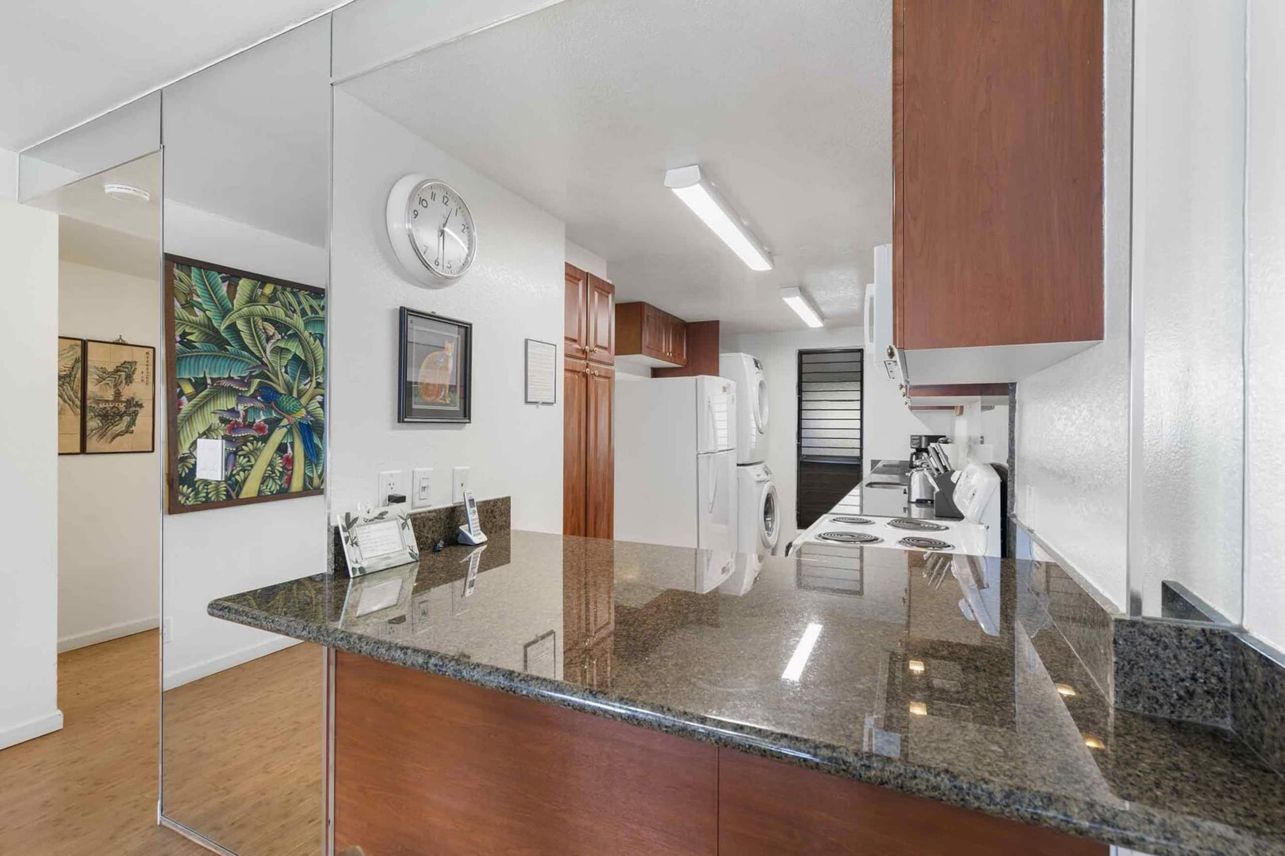 Condo in Wailuku · ★5.0 · 2 bedrooms · 3 beds · 2 baths - Image 2
