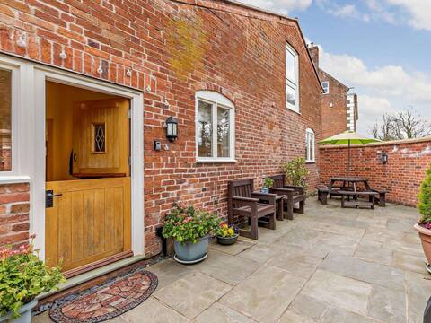 3 Bed in Whitchurch (oc-73192)