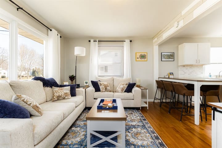 Rockne's Rally<>updated 3br 2ba Home 1 Mi To Nd - South Bend, IN