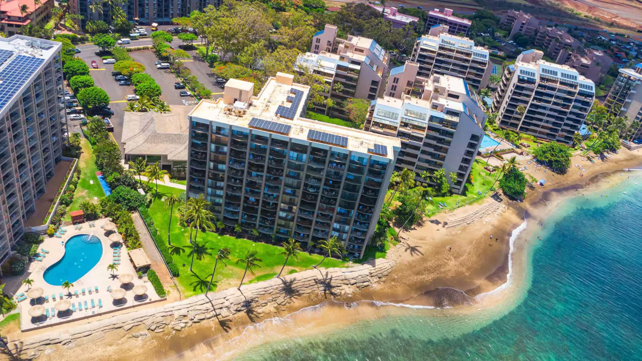 Condo in Lahaina · ★4.94 · 1 bedroom · 2 beds · 1 private bath - Image 41