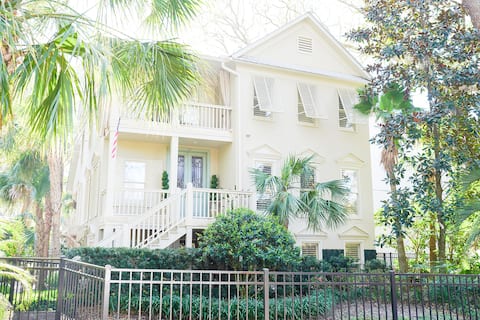 Luxury Multi-Level Home Near Pier Village