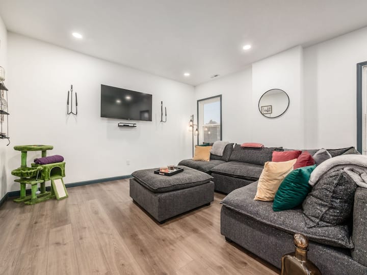 The Luminous Loft - Bright And Stylish Retreat - Columbus, OH