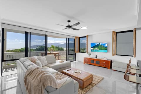 Rydges Plaza Esplanade 54 with ocean views