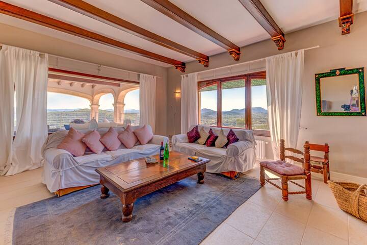 Villa Lux by Sealand Villas gallery image 4