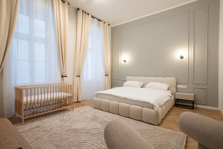 Stylish & Modern 90m² Flat in Prime Location gallery image 4