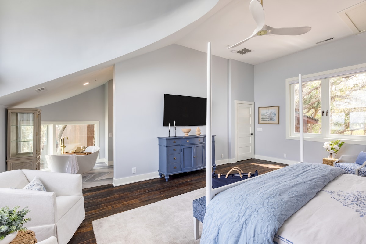 Marsh Island View Suite