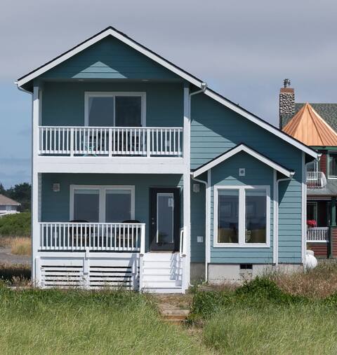 Sea Oats Cottage - Beach Front-Hot Tub