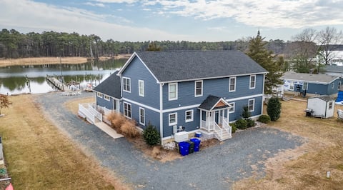 Grays Inn Creek Waterfront Pvt. Dock Kayaks & View