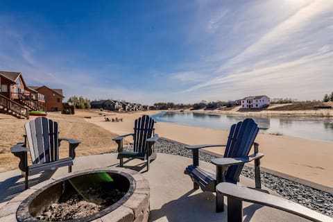 Sleeps 16, Beach, Games, WI Dells 28 Miles