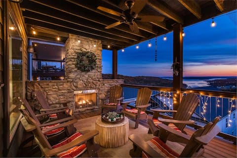Amazing Lake Views! Luxury Private Hot Tub-Indoor