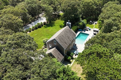 4-BR, Hot tub, Wifi, AC, Fire pit.