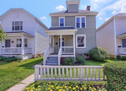 Top Airbnb: Breath of Fresh Air House- 3 BR 2BA in Livingston Avenue Area