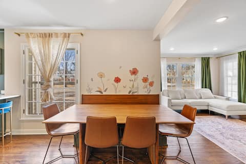 MINNeSTAY* Haven in the Heights