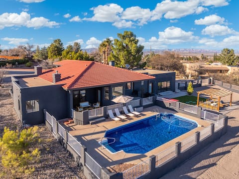 Cottonwood Oasis: Luxe 5BR Home w/ Pool & Hot Tub