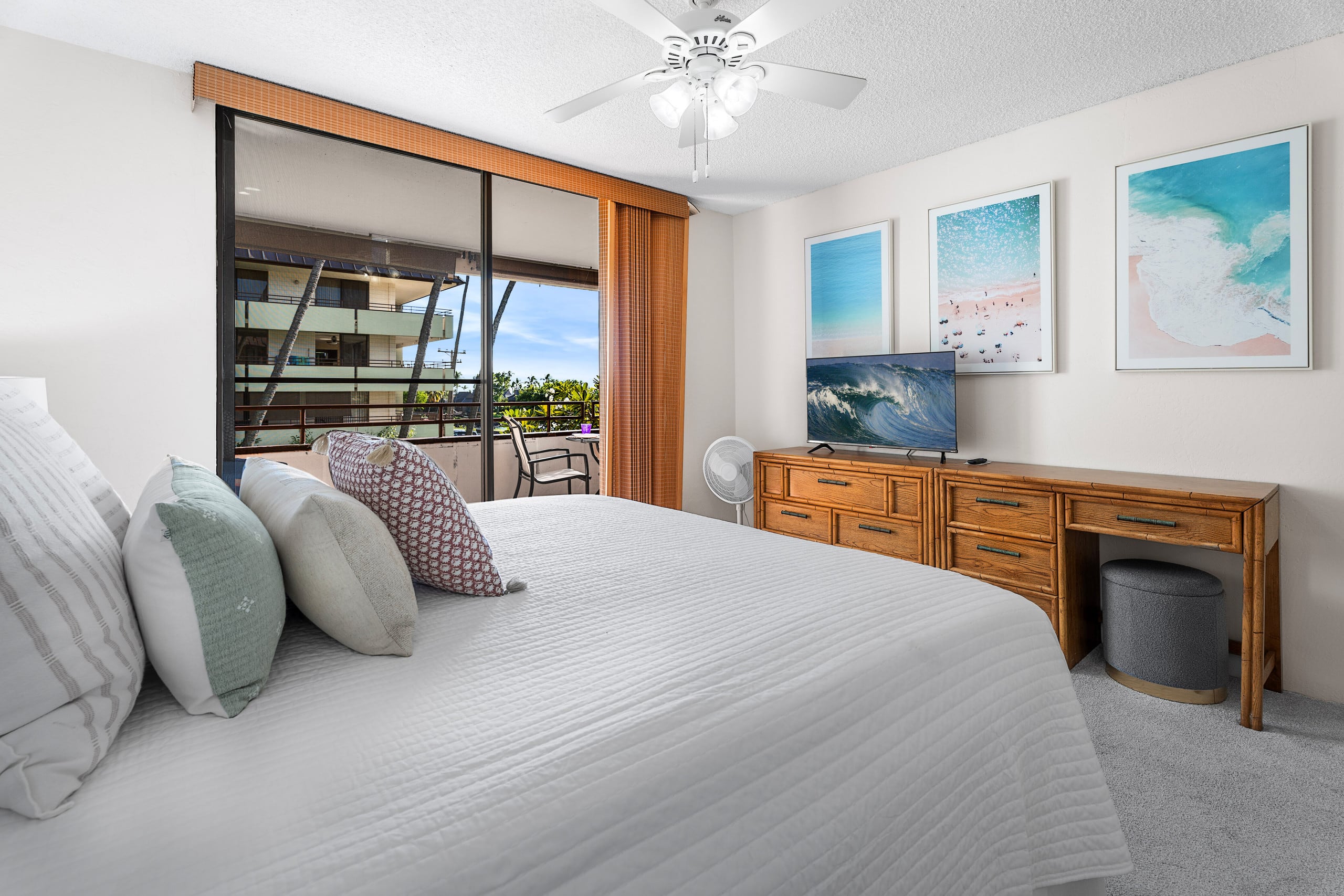 Condo in Kailua-Kona · ★4.33 · 2 bedrooms · 3 beds · 2 shared baths - Image 20