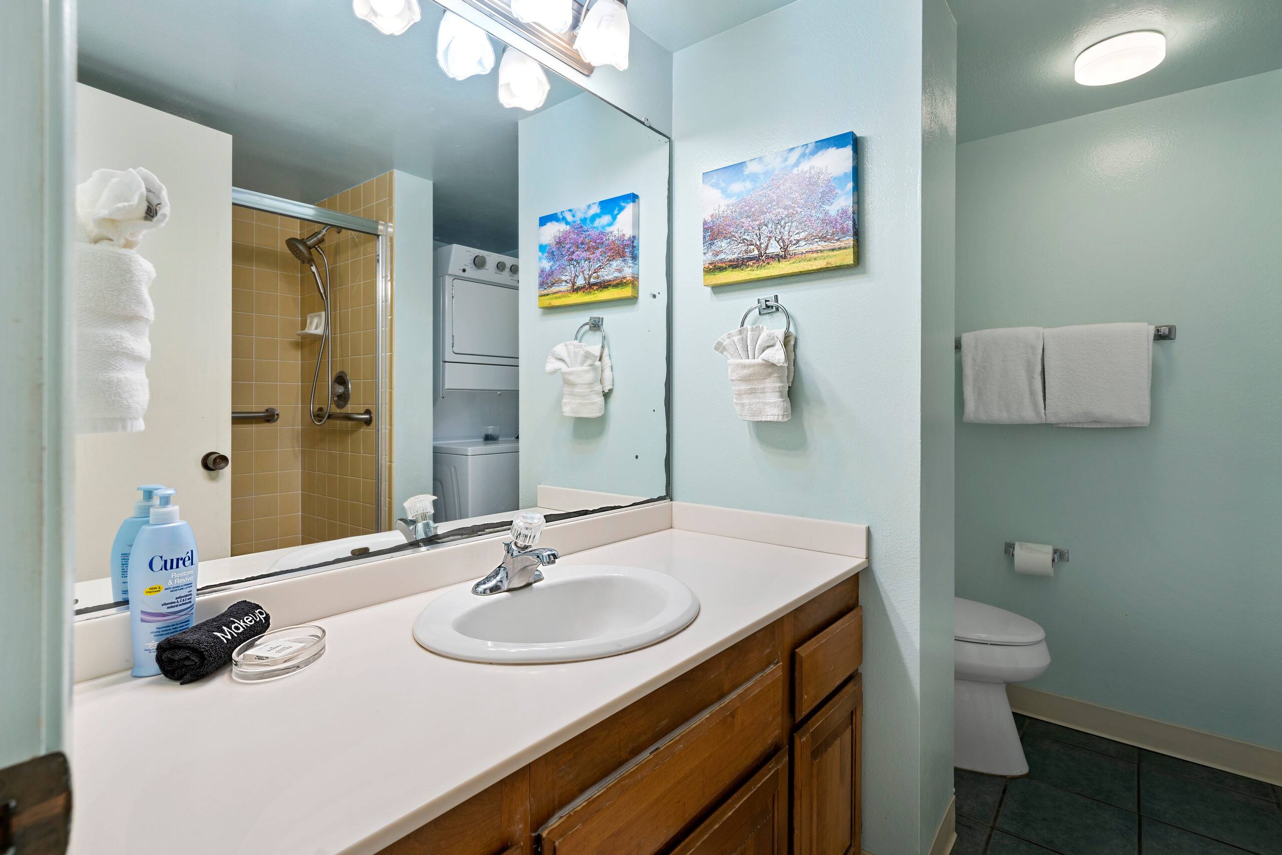 Condo in Kailua-Kona · ★4.33 · 2 bedrooms · 3 beds · 2 shared baths - Image 22