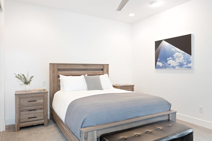 El dormitorio 4 cuenta con una cama tamaño queen y un baño privado. (Polo Villa 8)