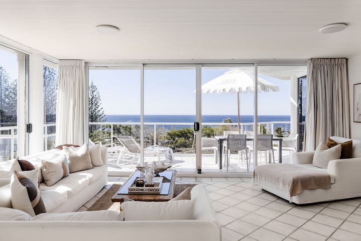 Hydra – 3 Bedrooms, Ocean views, Pool gallery image 3
