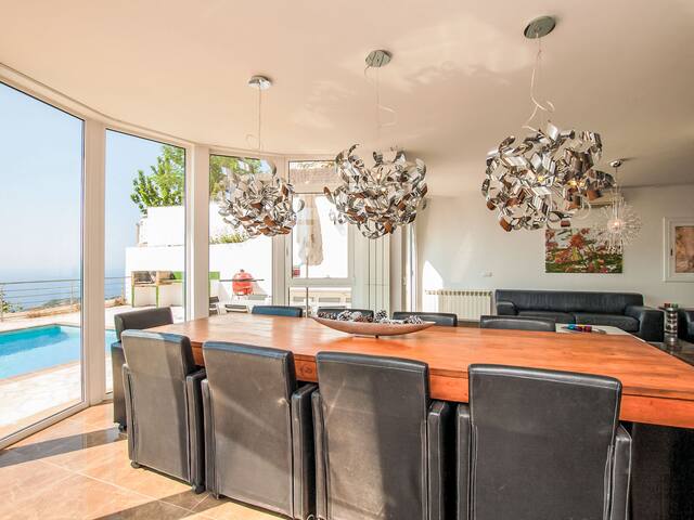 Gaudí by Interhome gallery image 4