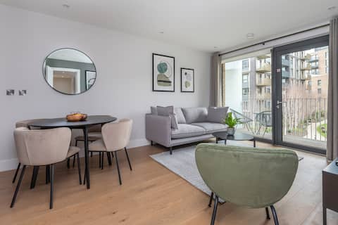 Wembley Stadium Area with Gym & Co-Working Space