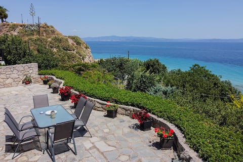 Casa Nikolea by RentalsPro - Afytos Halkidiki