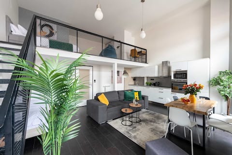 Stylish 2-level apartment in Prague