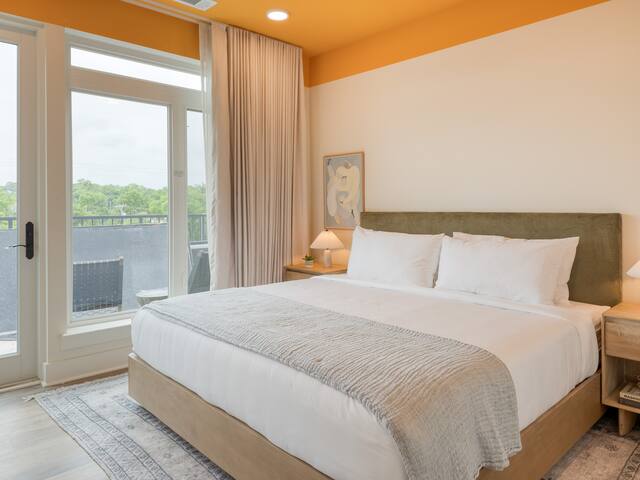 2 Bedroom Suite w/ Balcony | 12South | New Hotel gallery image 5
