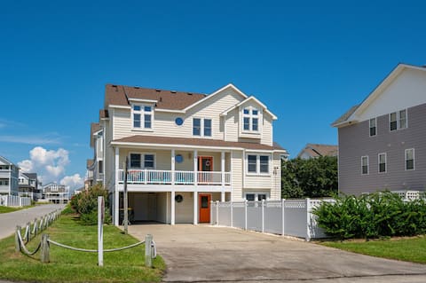 Ships Ahoy: Pet Friendly, Heated Pool, Game Room!