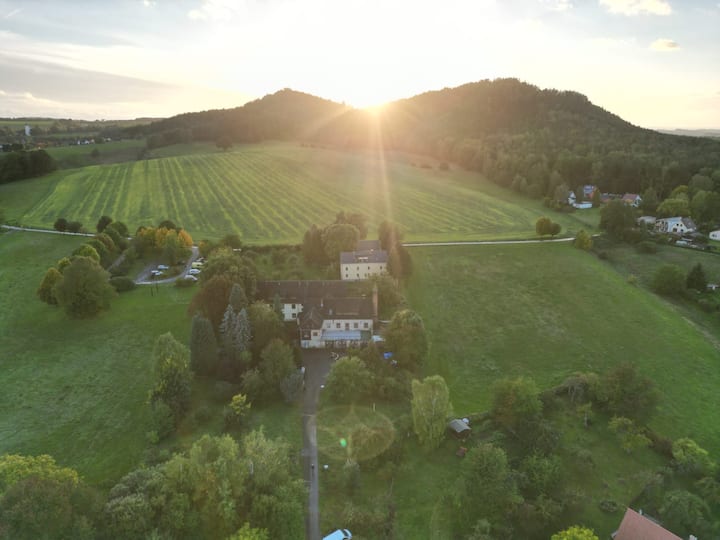 Discover the Heymannbaude – a natural cultural site