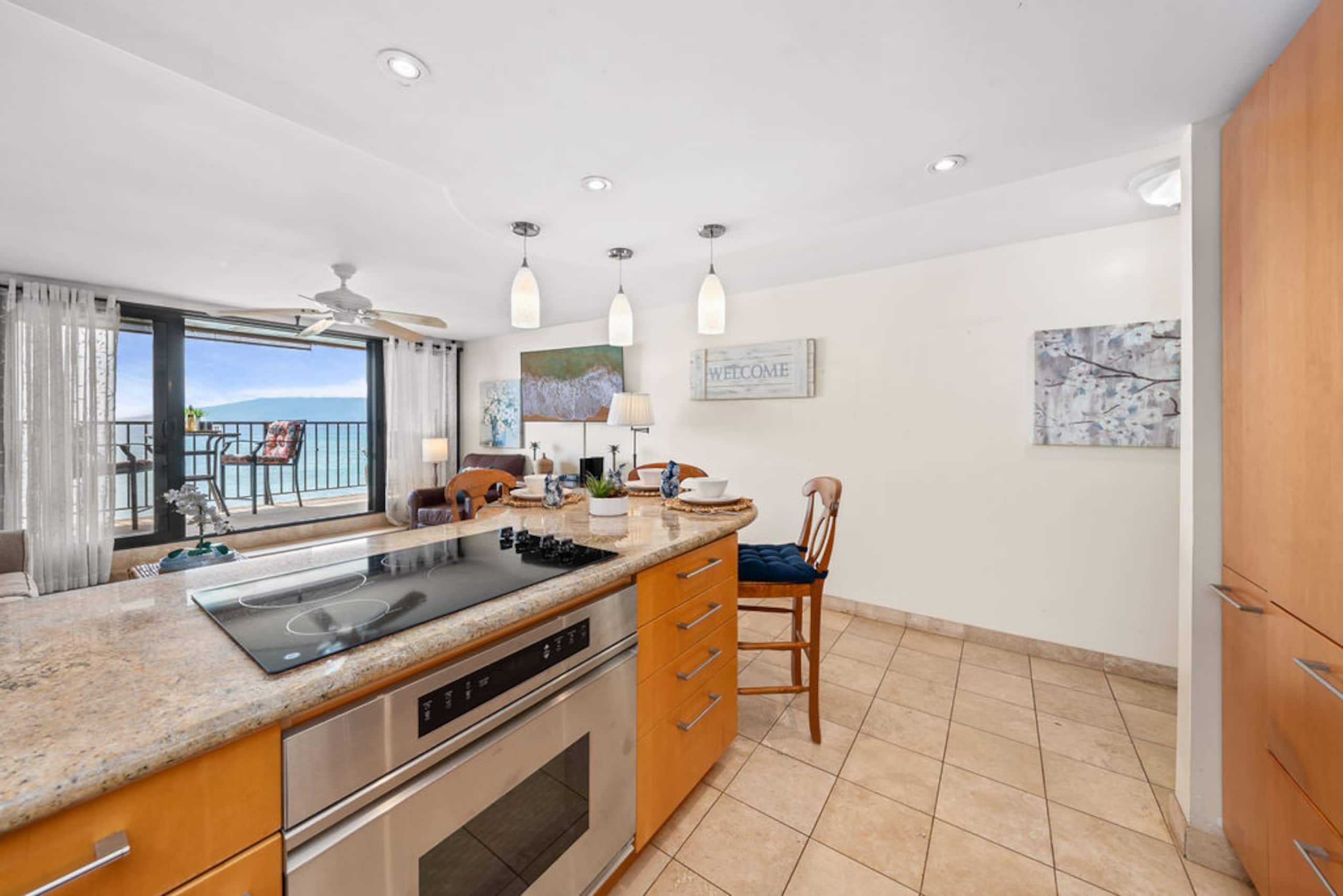 Spectacular Oceanfront Views - Image 14