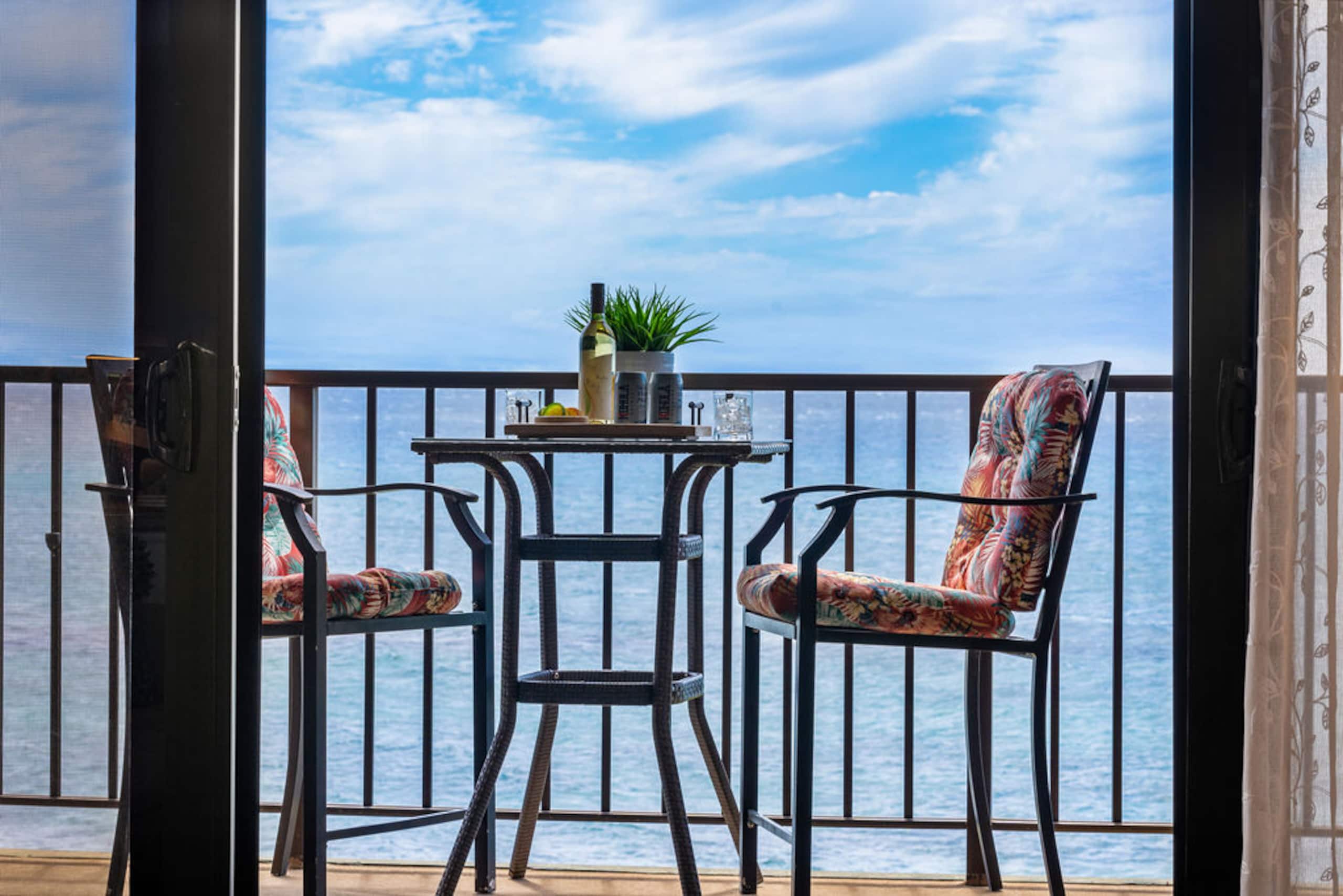 Spectacular Oceanfront Views - Image 32