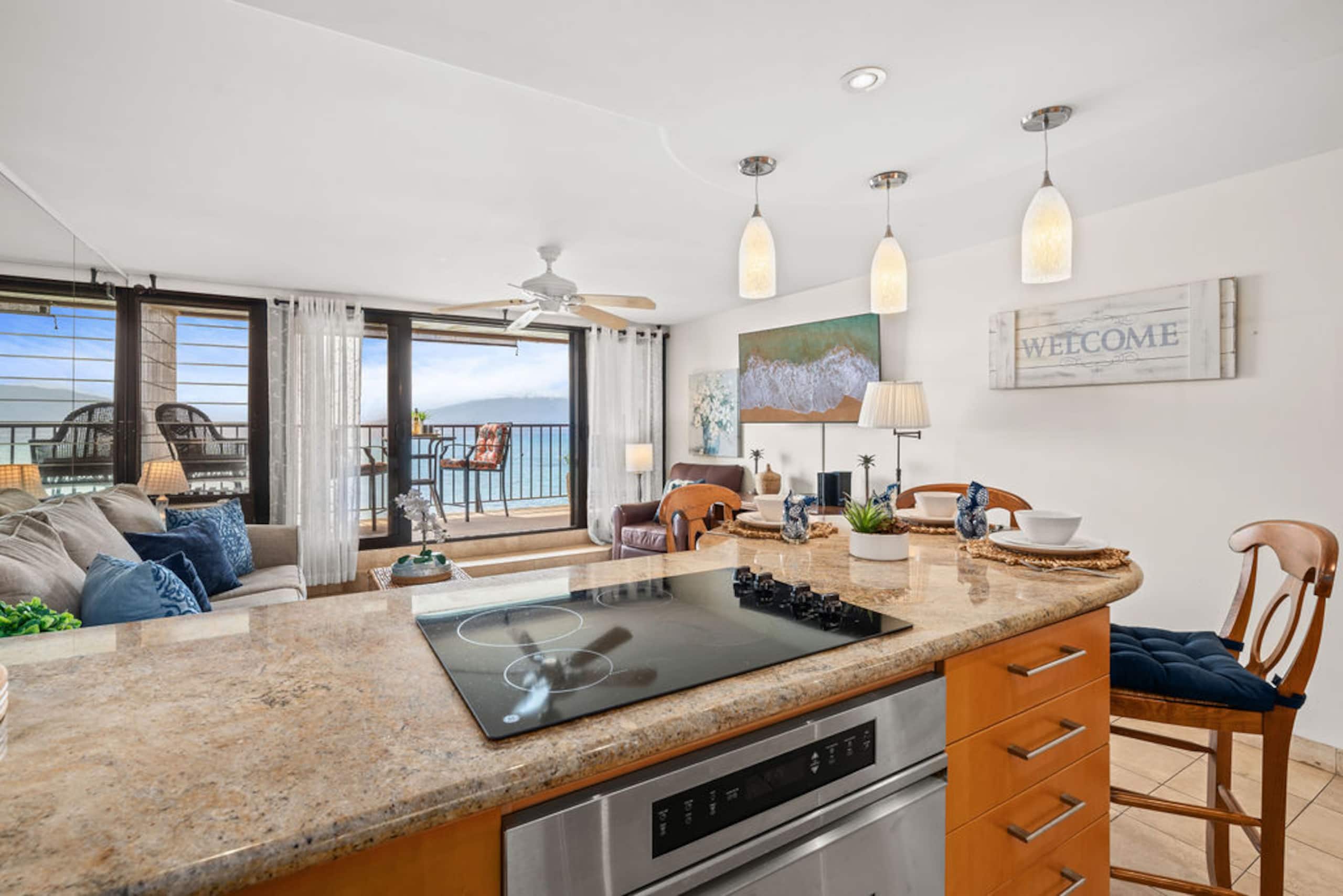 Spectacular Oceanfront Views - Image 13