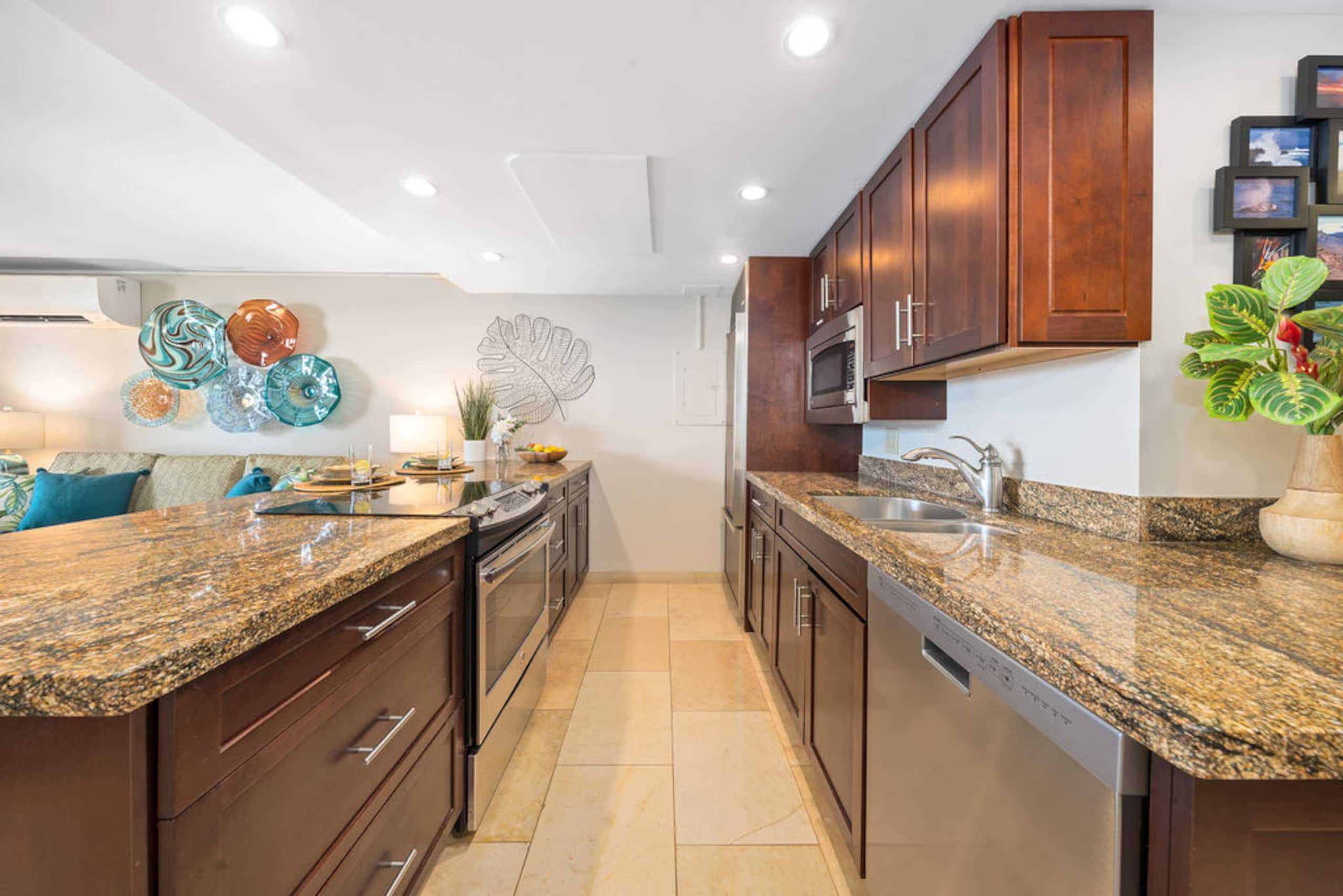 Top Notch Condo w/ AC - Image 10