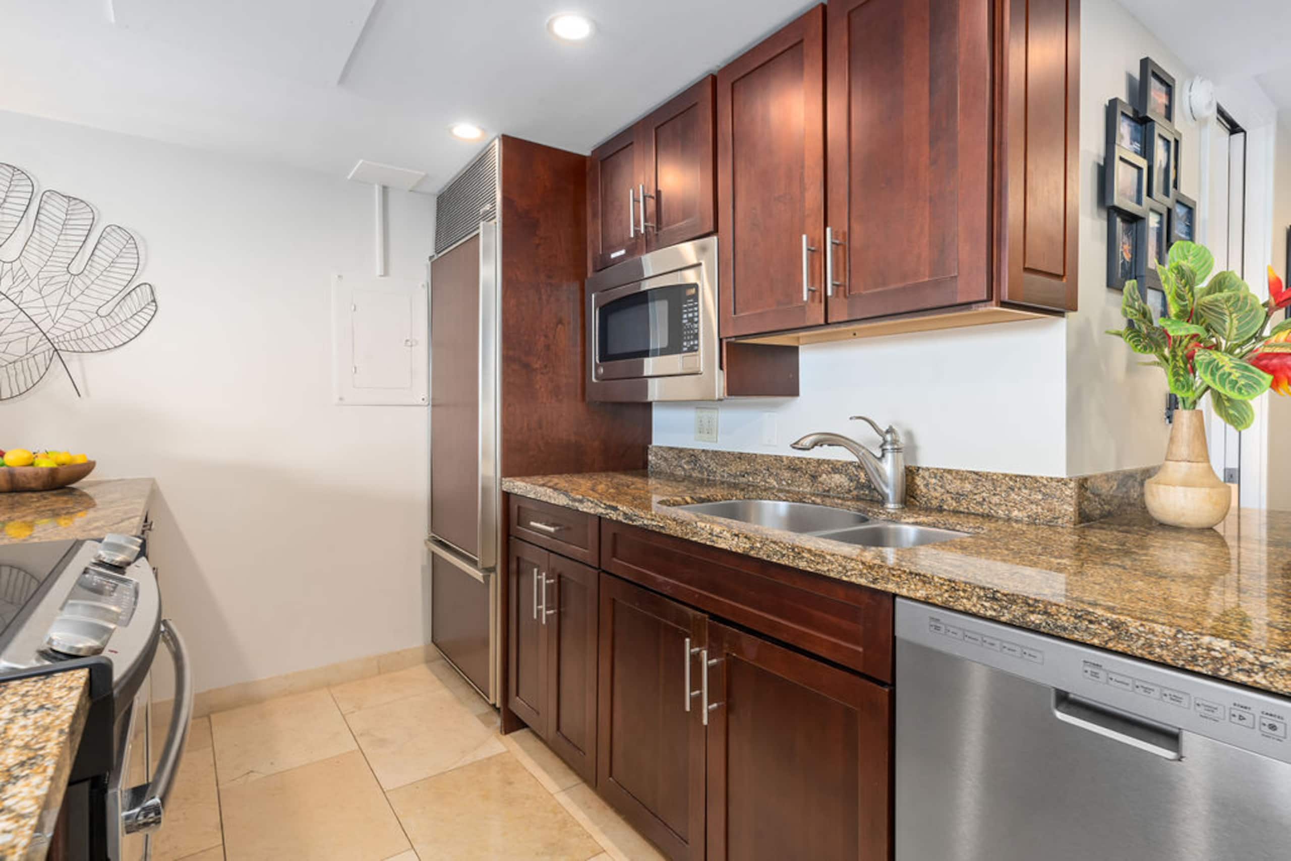Top Notch Condo w/ AC - Image 14