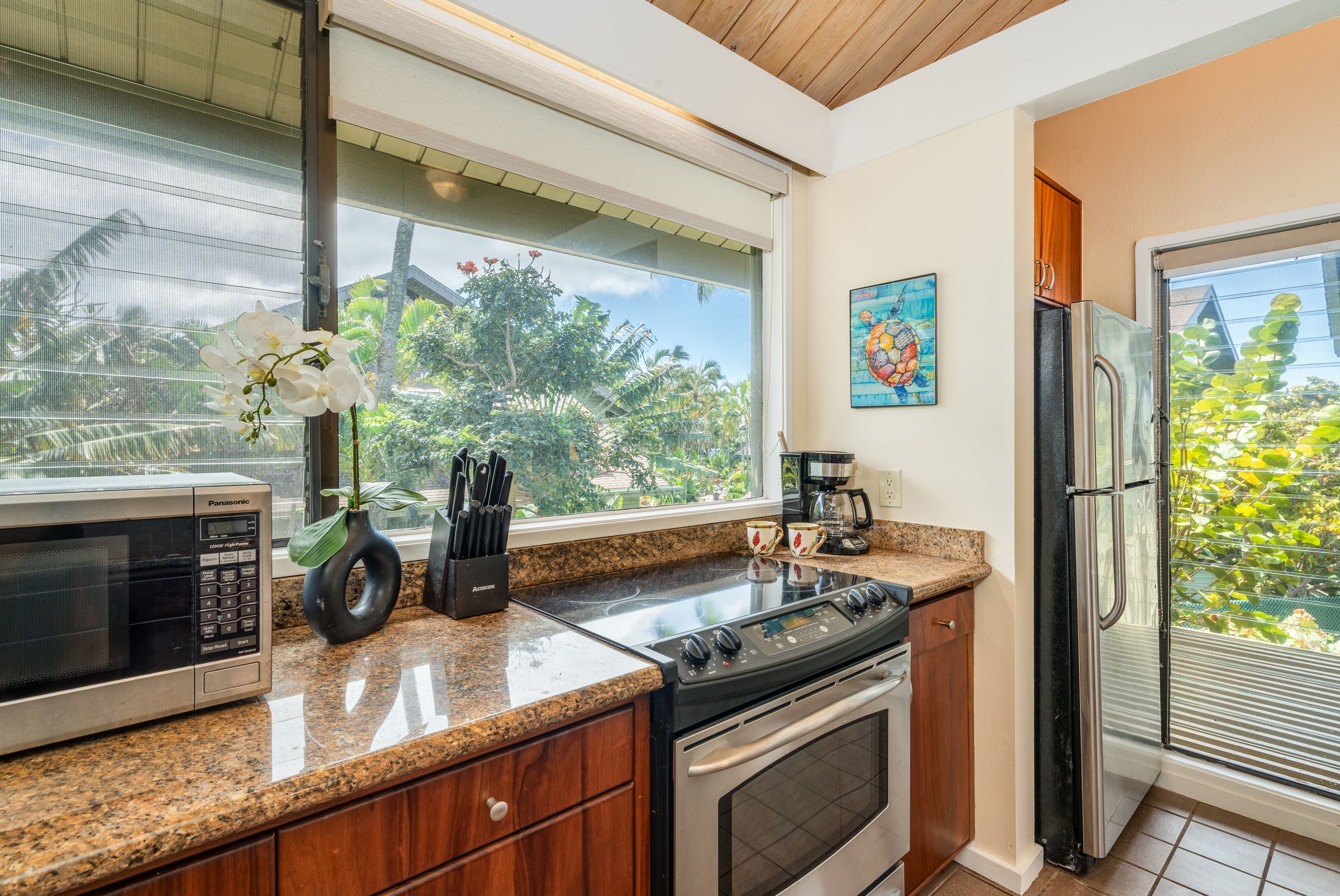 Condo in Lahaina · ★5.0 · 2 bedrooms · 4 beds · 2 baths - Image 19
