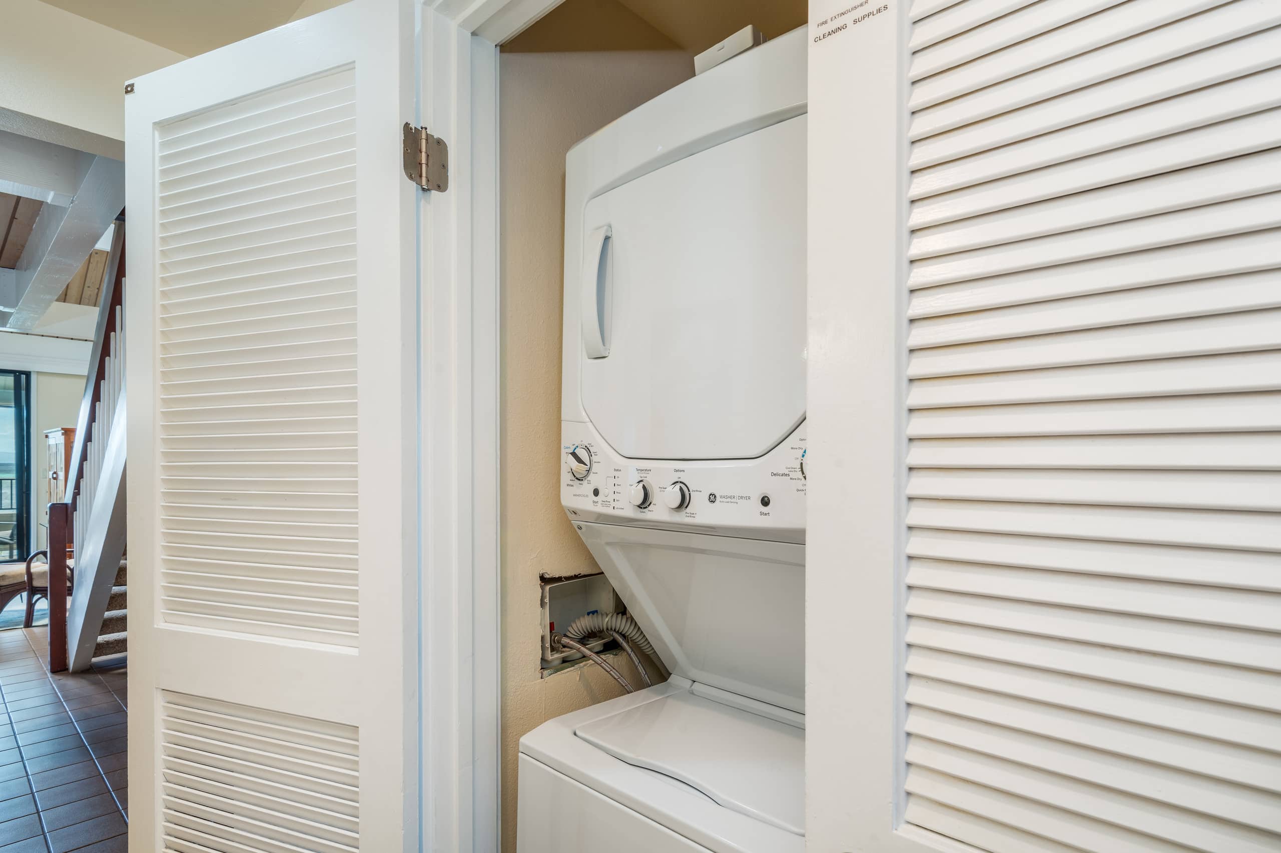 Condo in Lahaina · ★5.0 · 2 bedrooms · 4 beds · 2 baths - Image 34
