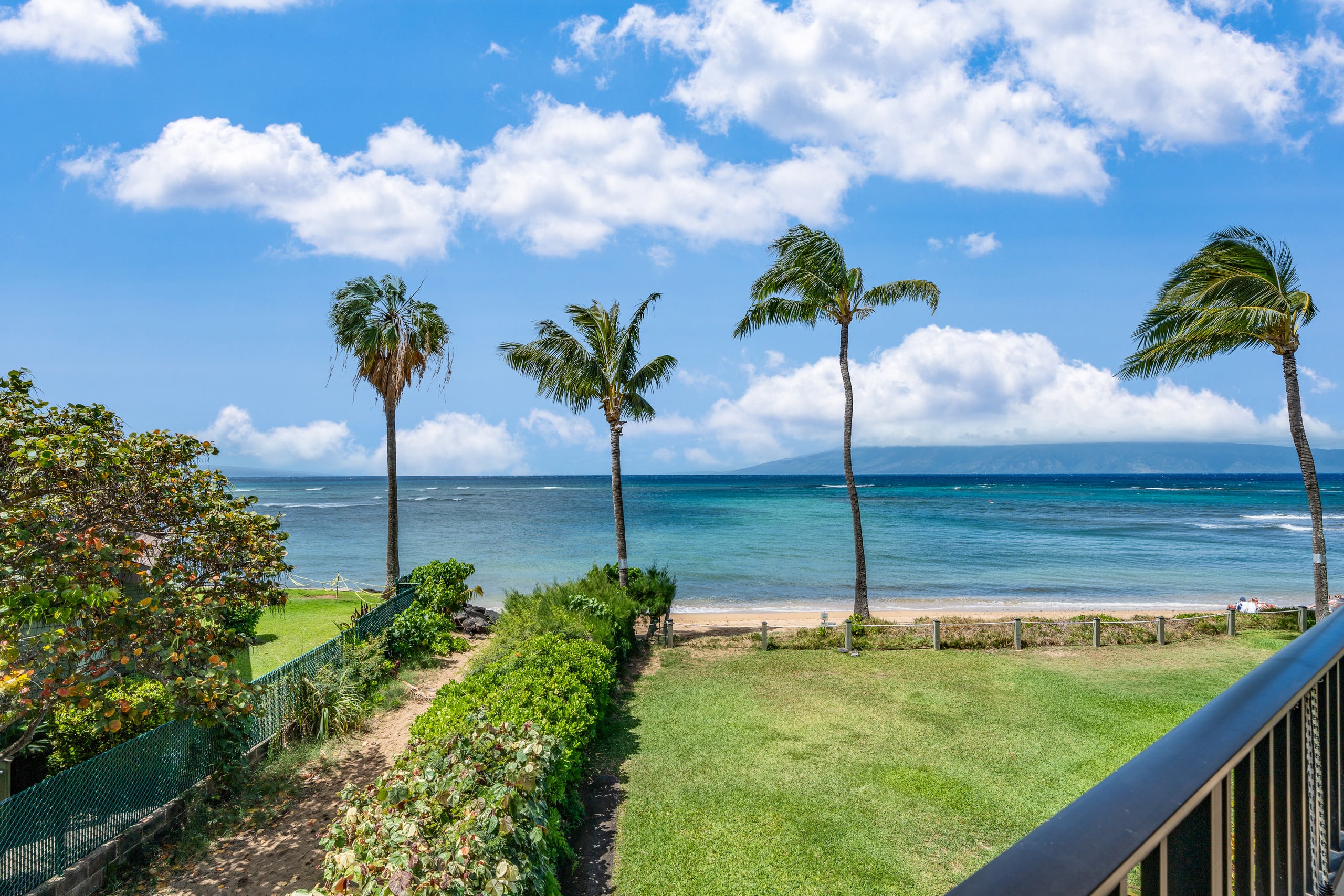 Condo in Lahaina · ★5.0 · 2 bedrooms · 4 beds · 2 baths - Image 10