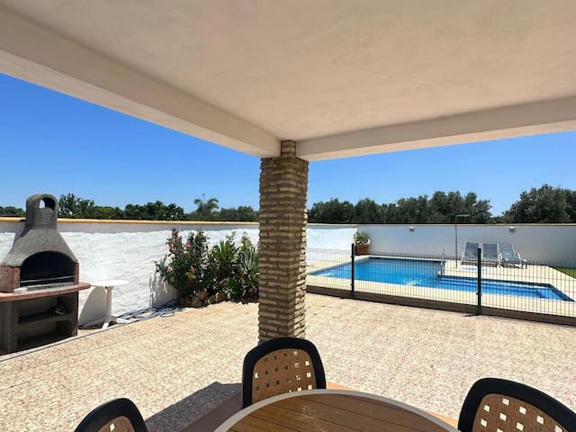 Mas Apartamentos Conil managed Airbnb listing 3
