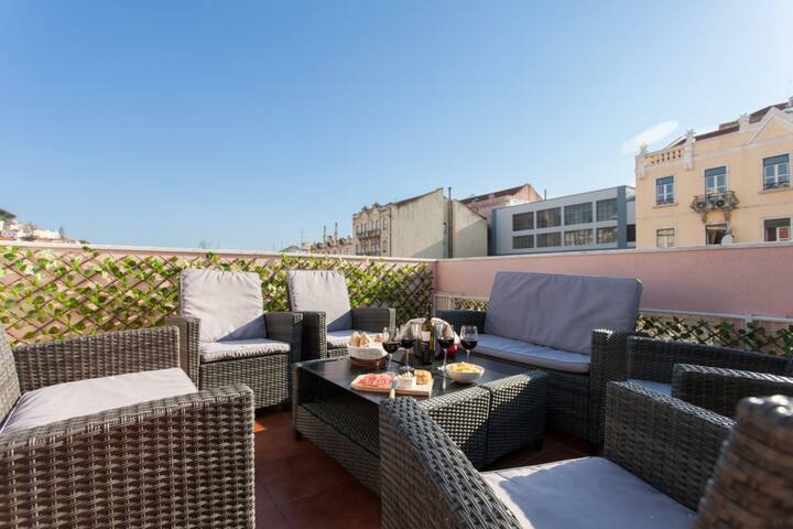 Charming 2 Bedroom Apartment in City Centre Lisboa gallery image 4
