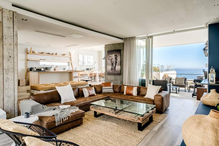 Ethereal 4bed Camps Bay Villa Atlantic Reflection gallery image 2